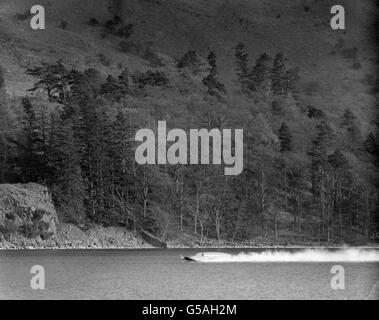 Motor Sport - 'Bluebird' - Ullswater, Lake District Foto Stock