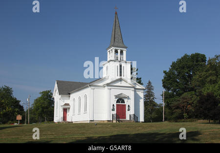 Saint James Chiesa Episcopale. Circa 1827 - 1829. Ora ribattezzato il Saint James Meeting House. Registrati luogo storico in Boardm Foto Stock
