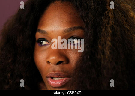 Olimpiadi - Londra 2012 - USA Tennis Press Conference - Centro Stampa principale. USA Serena Williams durante la conferenza stampa presso il Main Press Center all'Olympic Park di Londra. Foto Stock