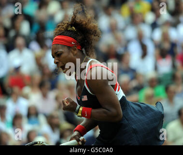 Serena Williams degli Stati Uniti in azione durante la finale delle Donne singole al Olympic Tennis Venue, Wimbledon. Foto Stock