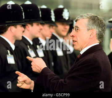 Paglia reclute di polizia Foto Stock