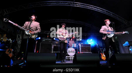 Horse Racing - Racing e musica notte - Lingfield Park Racecourse Foto Stock