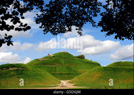 Una vista di Northumberlandia, una donna reclinata lunga circa 300 metri, la più grande forma umana del mondo scolpita nel paesaggio terrestre, fuori da Cramlington, Northumberland, che sarà aperta al pubblico il mese prossimo. Foto Stock