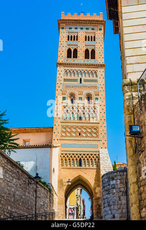 La torre di San Martino è un edificio di stile Mudejar Aragonese, catalogati in 1986 come sito del Patrimonio Mondiale. Teruel, Aragona, Spagna Foto Stock