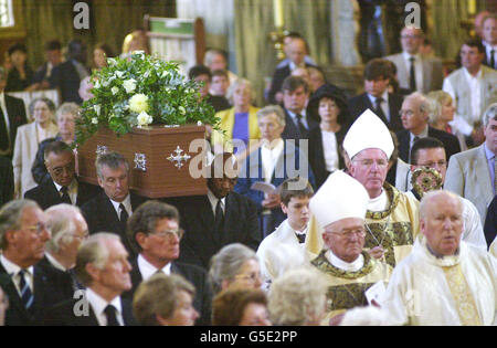 Signore Longford funerale/ bara Foto Stock