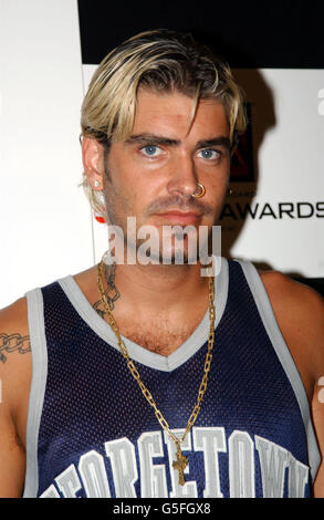 Shane Lynch, ex membro della Boyzone durante il lancio della stampa dei MOBO Awards 2001 a Londra orientale. I premi Music of Black Origin si terranno presso la London Arena e vedranno assistere e esibirsi alcuni dei più grandi nomi di musica urbana. Foto Stock