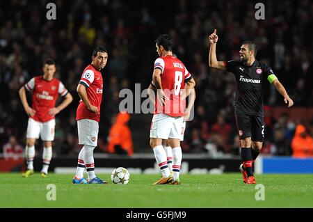 Soccer - UEFA Champions League - Gruppo B - Arsenal v Olympiakos - Emirates Stadium Foto Stock