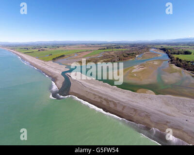 Opihi Foce, vicino a Temuka, Canterbury sud, South Island, in Nuova Zelanda - antenna fuco Foto Stock