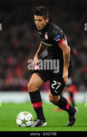 Soccer - UEFA Champions League - Gruppo B - Arsenal v Olympiakos - Emirates Stadium Foto Stock