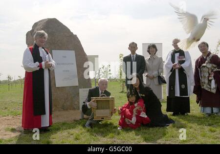 Lichfield "riconciliazione" in pietra Foto Stock