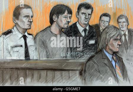 Un artista di corte disegnata da Elizabeth Cook di Jeremy Forrest (seconda a sinistra) apparso alla Eastbourne Magistrates Court a Eastbourne, East Sussex, dove fu rimandato in custodia accusato di rapire uno dei suoi allievi. Foto Stock