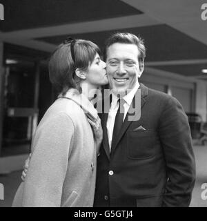 Musica - Andy Williams - Aeroporto di Heathrow, Londra Foto Stock