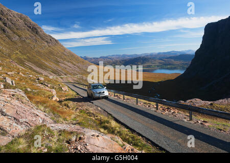 Il pass alta di Applecross, chiamato Bealach na Bà, in Ross-shire, Scozia. Questa strada è parte della costa Nord 500 Route. Foto Stock