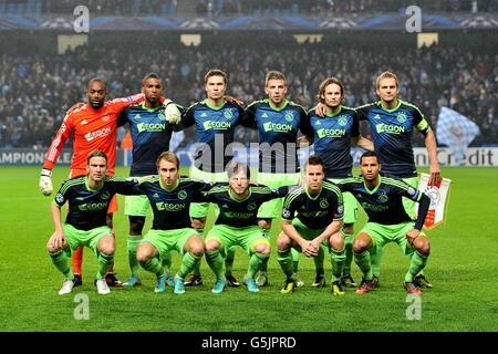 (In alto a sinistra a destra) Ajax's Kenneth Vermeer, Ryan Babel, Derk Boerrigter, Toby Alderweireld, Daley Blind e Siem De Jong. (In basso a sinistra a destra) Christian Poulsen, Christian Eriksen, Lasse Schone, Niklas Moisander e Ricardo van Rhijn Foto Stock