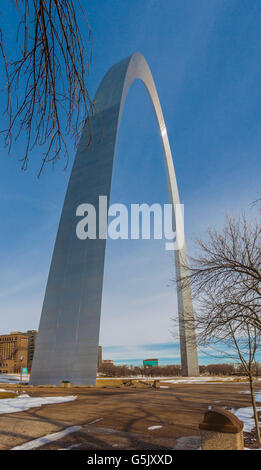 Gateway Arch al Jefferson National Expansion Memorial nel centro cittadino di San Louis, Missouri Foto Stock