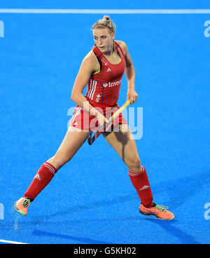 Great Britain's Lily Owsley durante il terzo giorno del FIH Women's Champions Trophy al Queen Elizabeth Olympic Park, Londra. PREMERE ASSOCIAZIONE foto. Data immagine: Martedì 21 giugno 2016. Vedi la storia della Pennsylvania HOCKEY London. Il credito fotografico dovrebbe essere: Adam Davy/PA Wire. Foto Stock