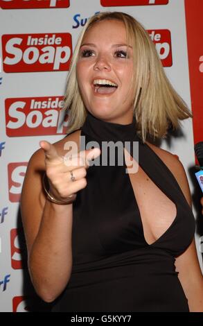 L'attrice EastEnders Charlie Brooks arriva al Inside SOAP Awards al night club Heaven di Londra. Insoap Foto Stock
