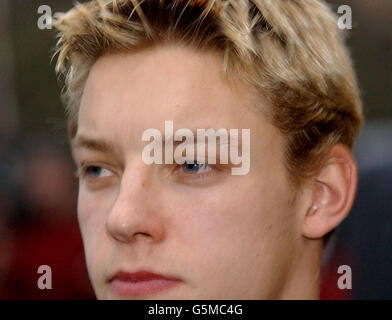 Alan Smith di Leeds United lascia il Royal York Hotel dopo aver ricevuto un divieto di quattro partite dopo che la sua carta rossa che ha inviato contro Cardiff è stata confermata dalla fa. Foto Stock