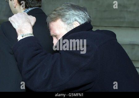 Paddy Crerand caricato con road rage Foto Stock