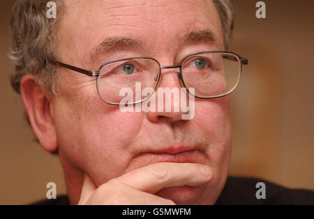 Telefono Mobile Salute Sir William Stewart Foto Stock