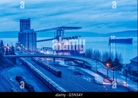 Angolo di alta vista di Tacoma stazione ferroviaria e sullo skyline, Washington, Stati Uniti Foto Stock