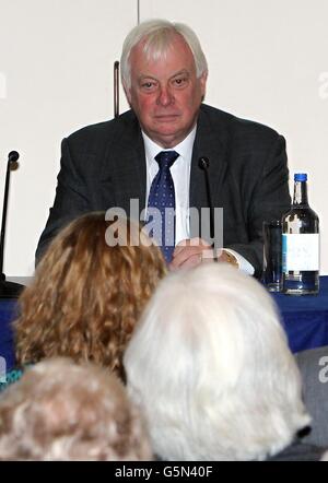 Il presidente della BBC Trust Lord Patten, pubblica il suo discorso alla conferenza annuale della voce dell'ascoltatore e dello spettatore, presso la società geologica di Piccadilly, Lonodon. Foto Stock