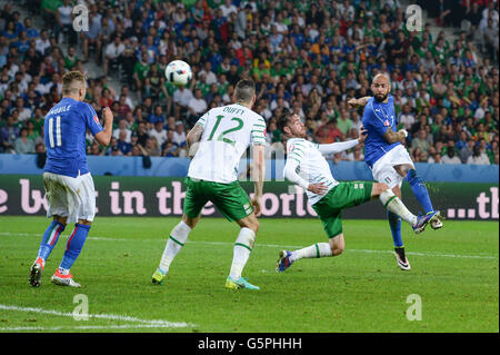 Lille, Francia. Il 22 giugno, 2016. Sostenitori (Italia) ; 22 giugno 2016 - CALCIO : Uefa euro Francia 2016, Gruppo E, Italia 0-1 Irlanda, a Stade Pierre Mauroy, Lille Métropole, Francia. Credito: aicfoto/AFLO/Alamy Live News Foto Stock