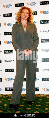 Il giardiniere della TV Charlie Dimmock durante i Cystic Fibrosis Trust Awards che si sono tenuti al Grovestor Hotel nel centro di Londra. Foto Stock
