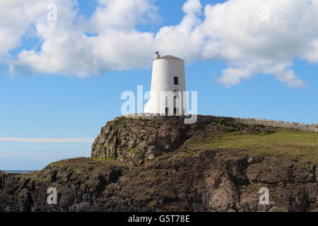 Faro di Isola di Llanddwyn, Newborough, Anglesey Foto Stock