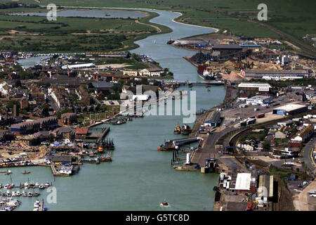 Porto di Newhaven. Veduta aerea del porto di Newhaven nel Sussex orientale. Foto Stock