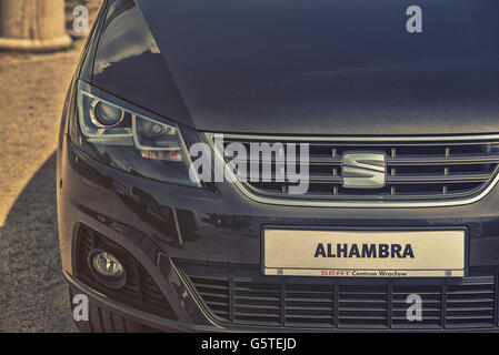 Wroclaw, Polonia, 28 maggio 2016 Seat Alhambra anteriore su Motorshow il 28 maggio 2016 in Polonia Foto Stock