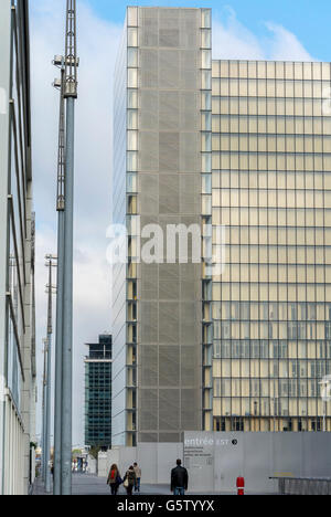 Parigi, Francia, New Modern Architecture Project, quartiere di Parigi Rive Gauche, 'Tres Grande Bibliotheque', Bibliothèque nationale de France, Biblioteca Nazionale Francese, Torri, (architetto di credito; Dominique Perrault) Foto Stock