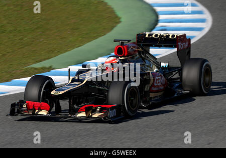 Romain Grosjean nella Lotus durante una sessione di test al circuito de Jerez, Jerez, Spagna. Foto Stock