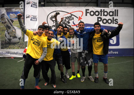 Sport - Street Giochi di calcio piscine cinque - Manchester Foto Stock