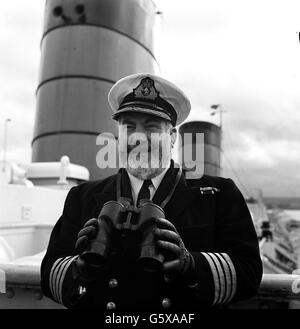 Capitano William Warwick, 54 anni, di Virginia Water, Surrey, che è stato nominato da Cunard come Maestro dei 25 milioni di nuovo liner (attualmente noto come il Q4) in costruzione sul Clyde. Foto Stock