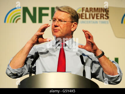 Il presidente della NFU Peter Kendall durante la Conferenza annuale dell'Unione Nazionale degli agricoltori presso la ICC di Birmingham. Foto Stock