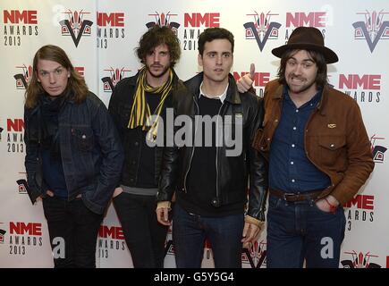 (Da sinistra a destra) Arni Arnason, Pete Robertson, Freddie Cowan e Justin Young dei vaccini in arrivo per i NME Awards 2013, al Troxy, Londra. Foto Stock