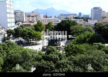 Tiradentes Square è un parco pubblico situato nel centro della città di Rio de Janeiro in Brasile. Foto Stock