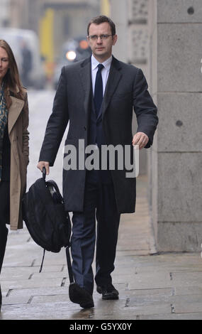 Andy Coulson arriva all'Old Bailey nel centro di Londra. Foto Stock