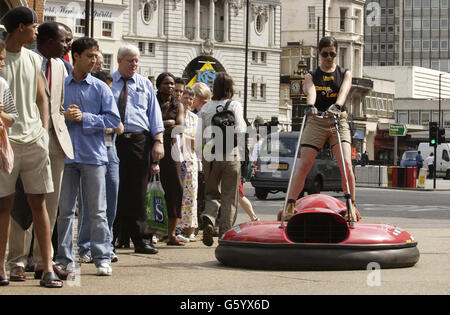 La metropolitana di Londra colpisce -Airboard Foto Stock