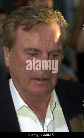 Robert Wagner - Austin Powers. Robert Wagner arriva alla prima di Austin Powers: Goldmember presso gli Universal Studios di Hollywood Foto Stock