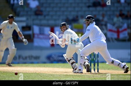 Cricket - terza prova - Nuova Zelanda / Inghilterra - Day Four - Eden Park. Il Brendon McCullum della Nuova Zelanda si aggira durante il quarto giorno della terza prova all'Eden Park di Auckland, Nuova Zelanda. Foto Stock