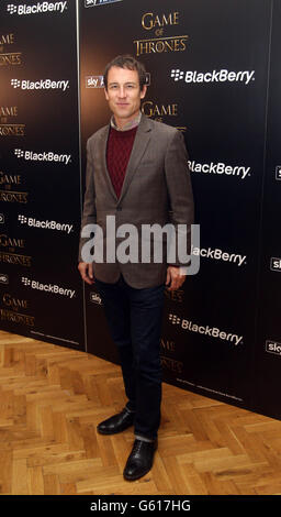 Tobias Menzies in una proiezione del primo episodio della serie 3 di Game of Thrones, a Londra. Foto Stock