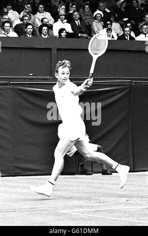 Laver la sfida nel primo 'aperto' Wimbledon Foto Stock