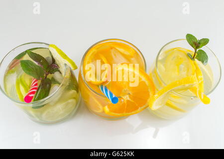 Lime frutta analcolico cocktail per un rinfresco estivo Foto Stock