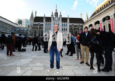 Heston Blumenthal arriva ai 2013 premi Best Restaurants 50 che si tengono presso la Guildhall di Londra. Foto Stock