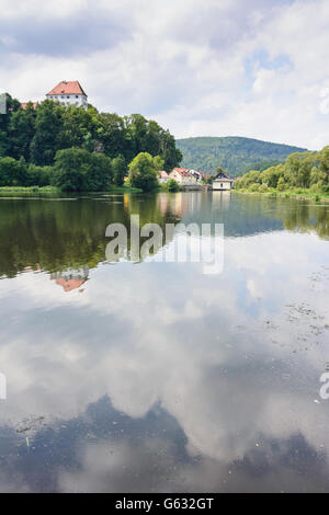 Fiume Regen, Stefling Castello, Nittenau, in Germania, in Baviera, Baviera, Oberpfalz, Palatinato superiore Foto Stock