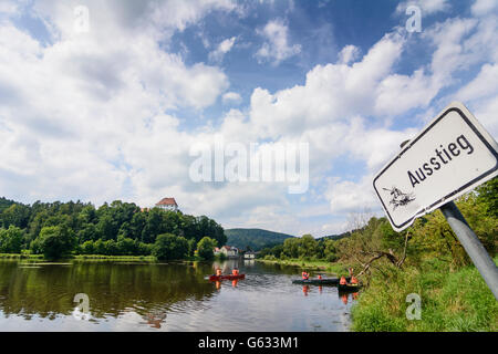 Fiume Regen, Stefling Castello, rematori, Nittenau, in Germania, in Baviera, Baviera, Oberpfalz, Palatinato superiore Foto Stock