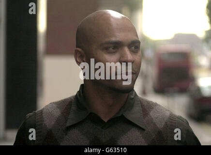 Jimmy Gulzar attacco carica Foto Stock