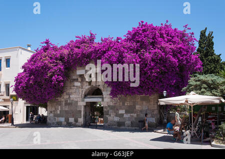 Antica porta Romana, Agora Kazouli Square, la città di Kos, Kos (Cos), del Dodecaneso, Egeo Meridionale Regione, Grecia Foto Stock